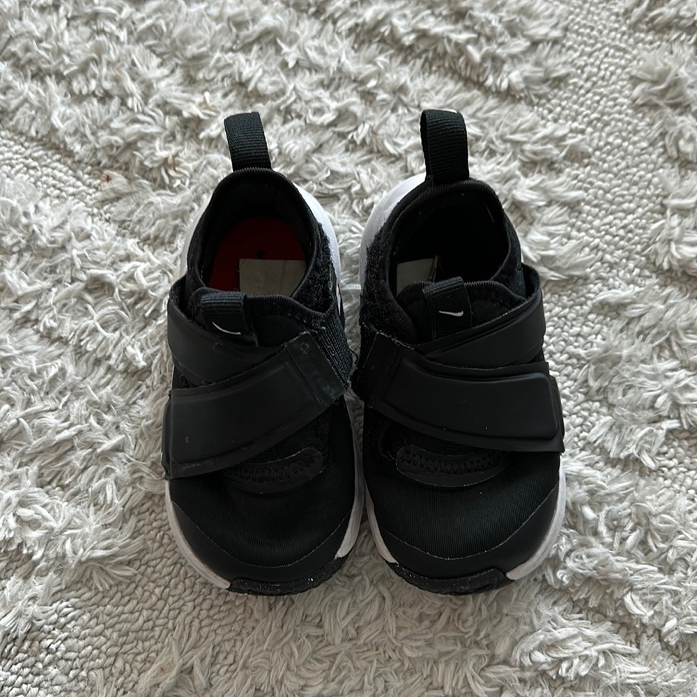 Nike US 6 sneakers